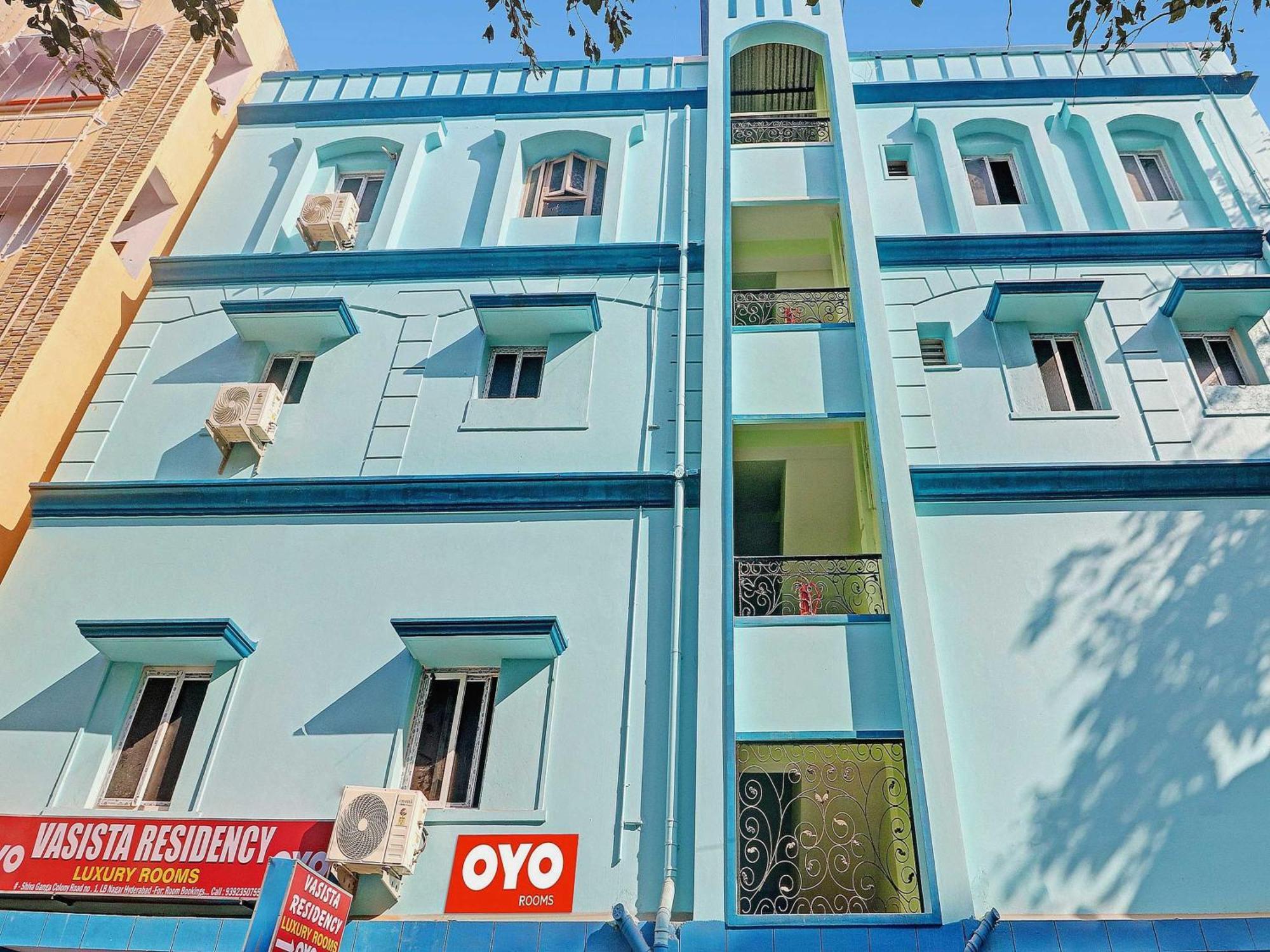 Hotel O Vasista Residency Hyderabad Esterno foto