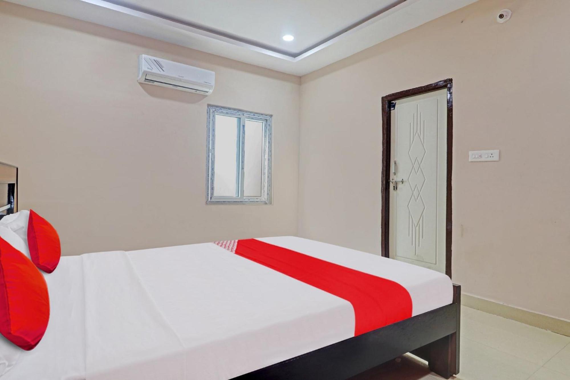 Hotel O Vasista Residency Hyderabad Esterno foto