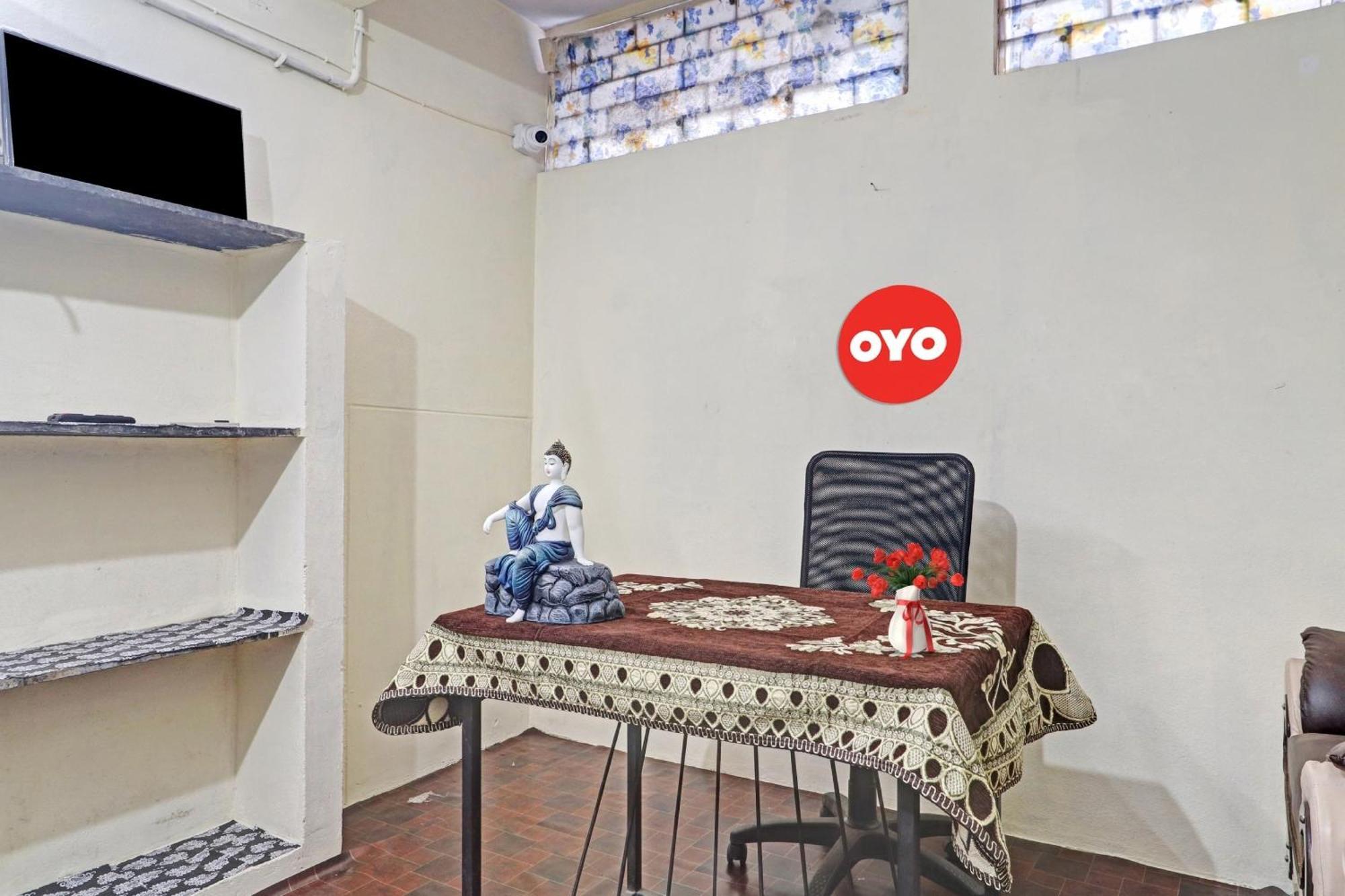 Hotel O Vasista Residency Hyderabad Esterno foto