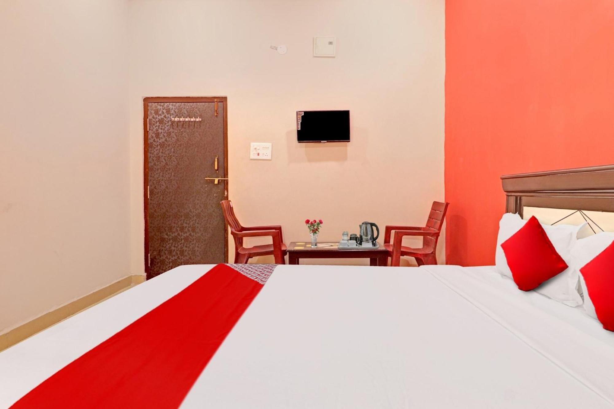 Hotel O Vasista Residency Hyderabad Esterno foto